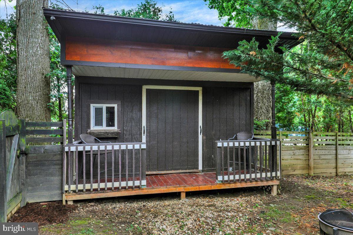 16 Jackson Drive photo 56