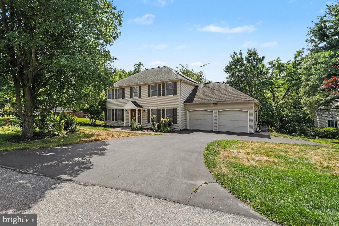 4 Brookwood Drive photo 3