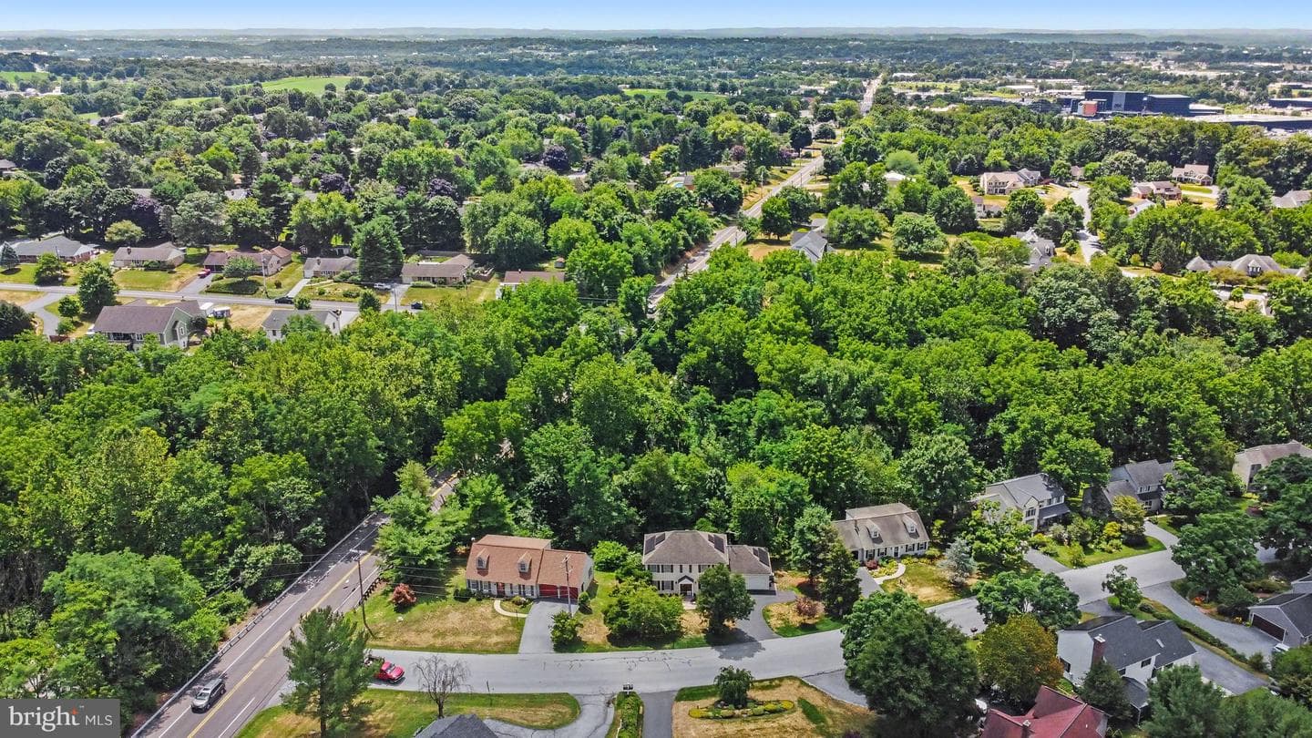 4 Brookwood Drive photo 44