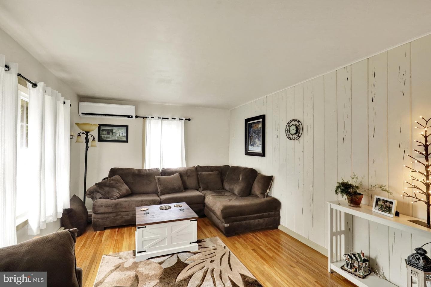 6351 Jackson Drive photo 3