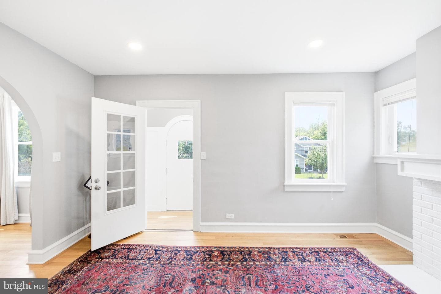 1605 Wilson Avenue photo 3