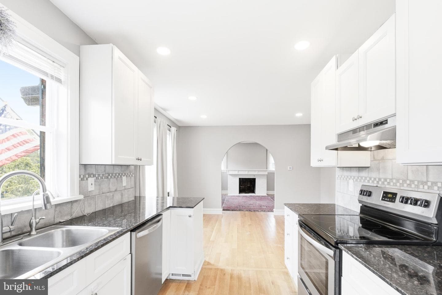 1605 Wilson Avenue photo 8