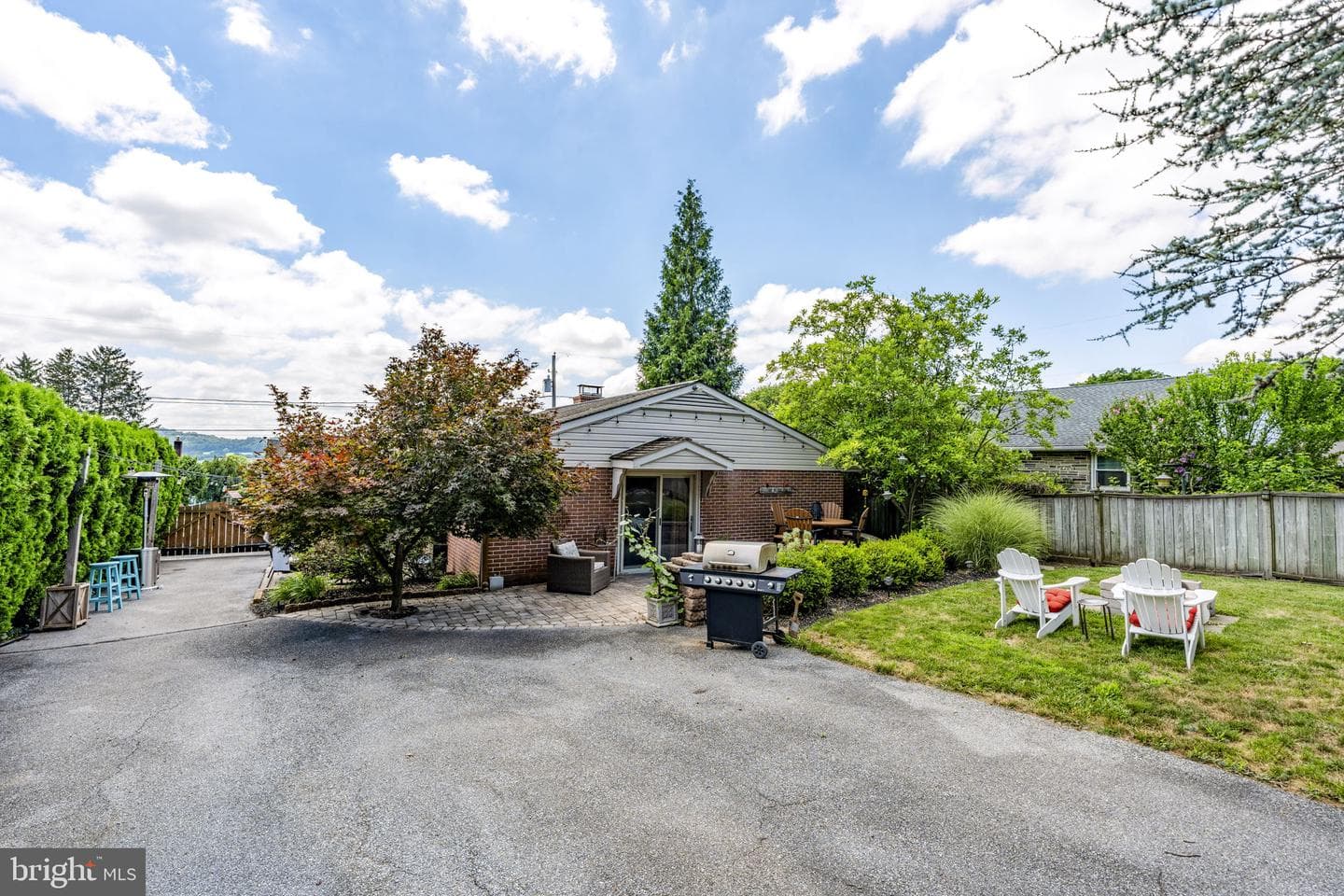 201 Hillcrest Road photo 46