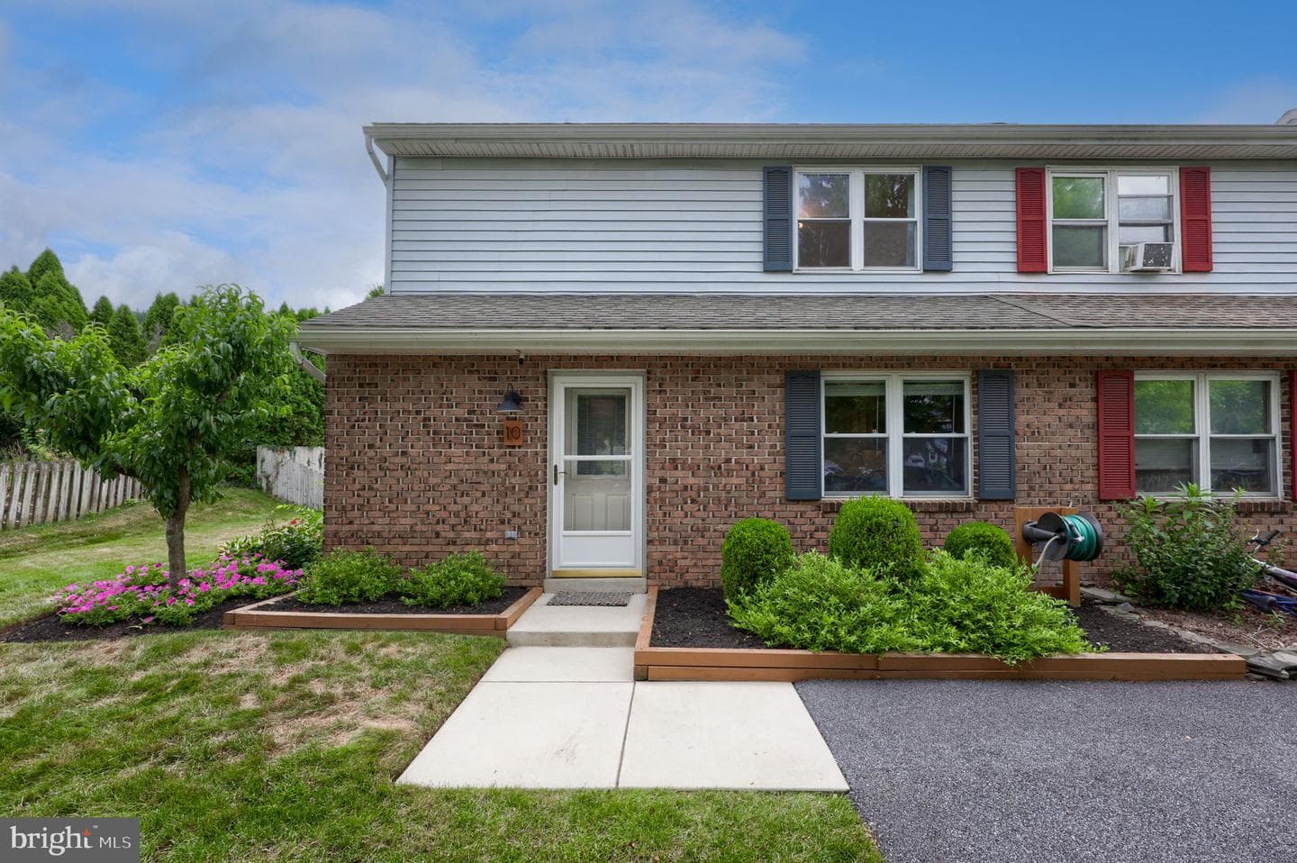 10 Lakeview Place, Lititz