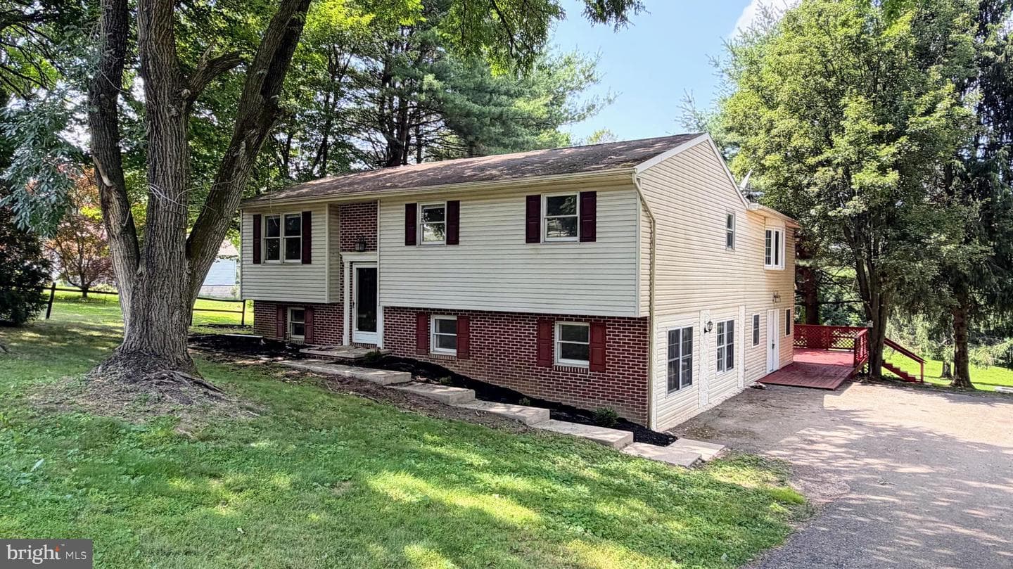 297 W Bethesda Church Road photo 3