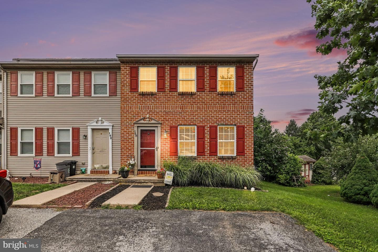 168 Foxchase Drive photo 1