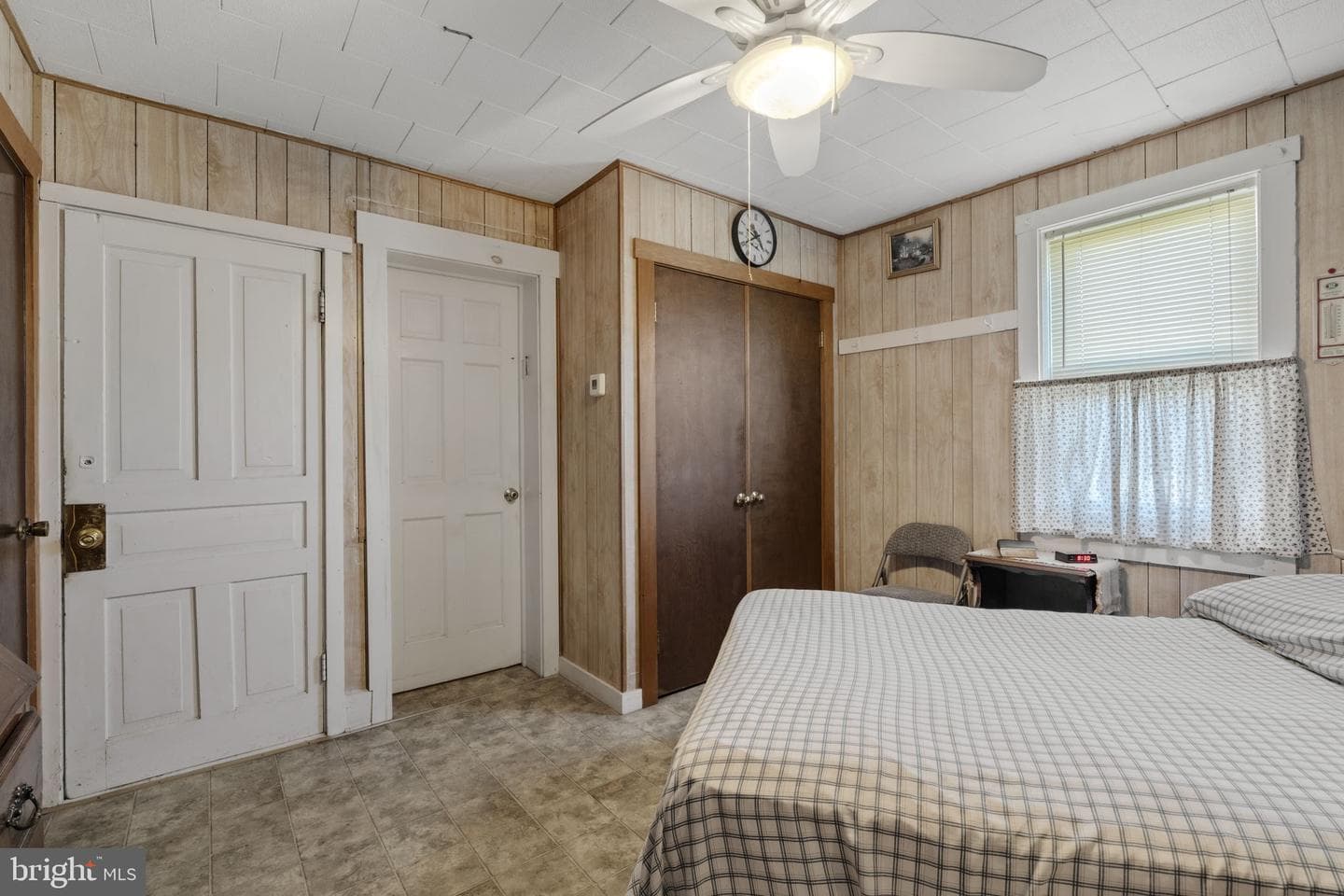 680 N Railroad Avenue photo 42