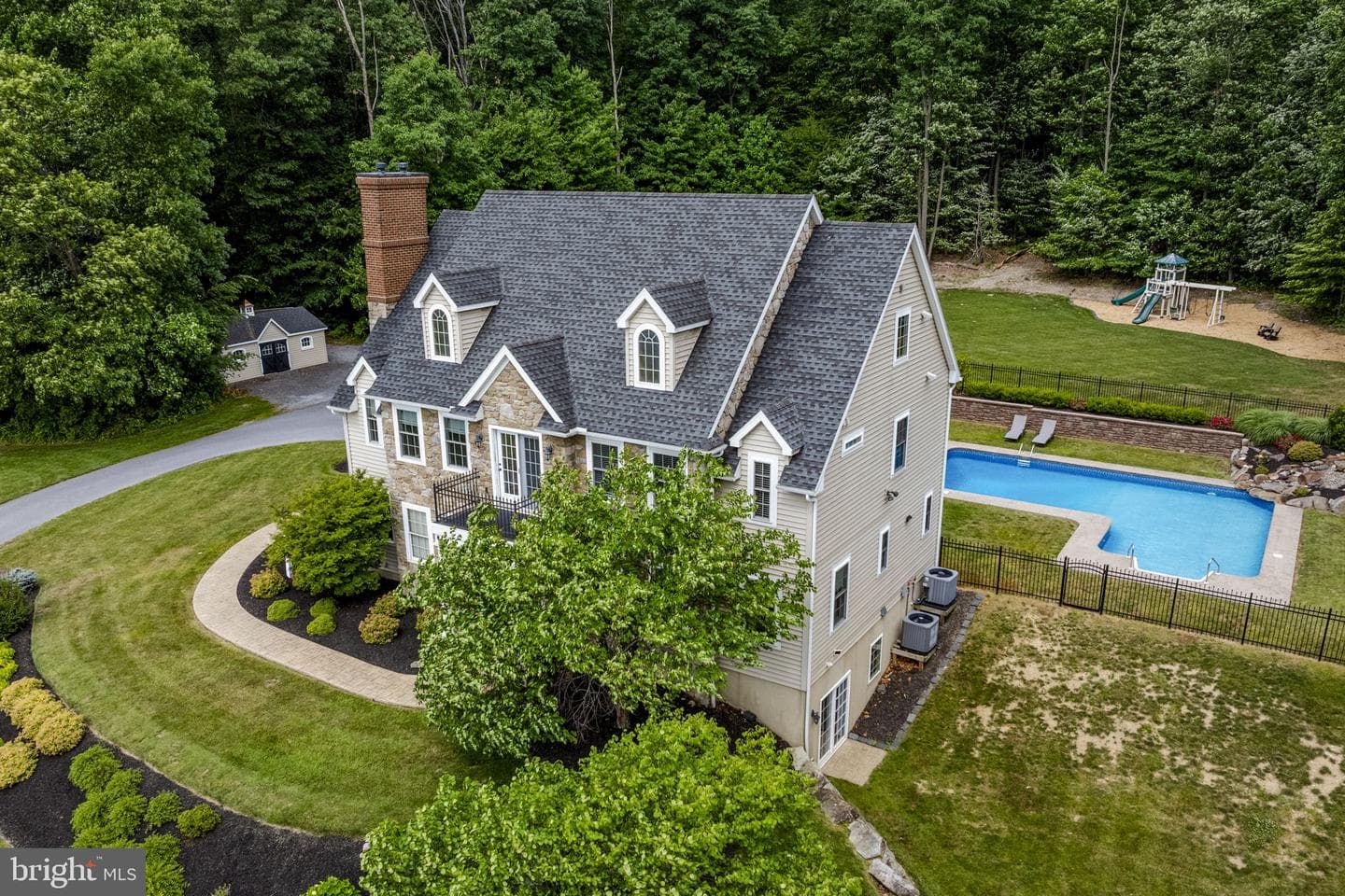 5611 Meadeville Road, Gap