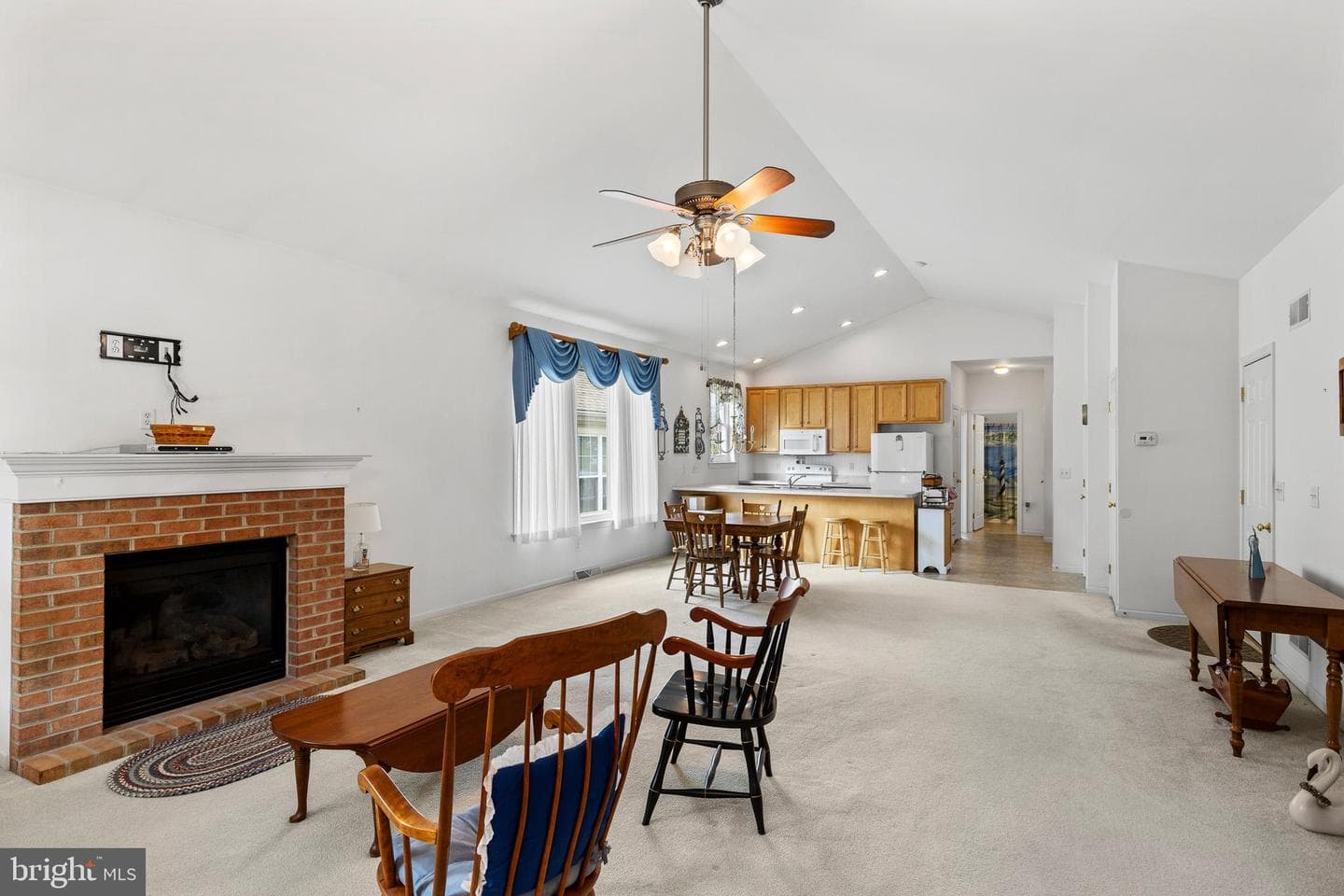 424 Haymarket Lane photo 7