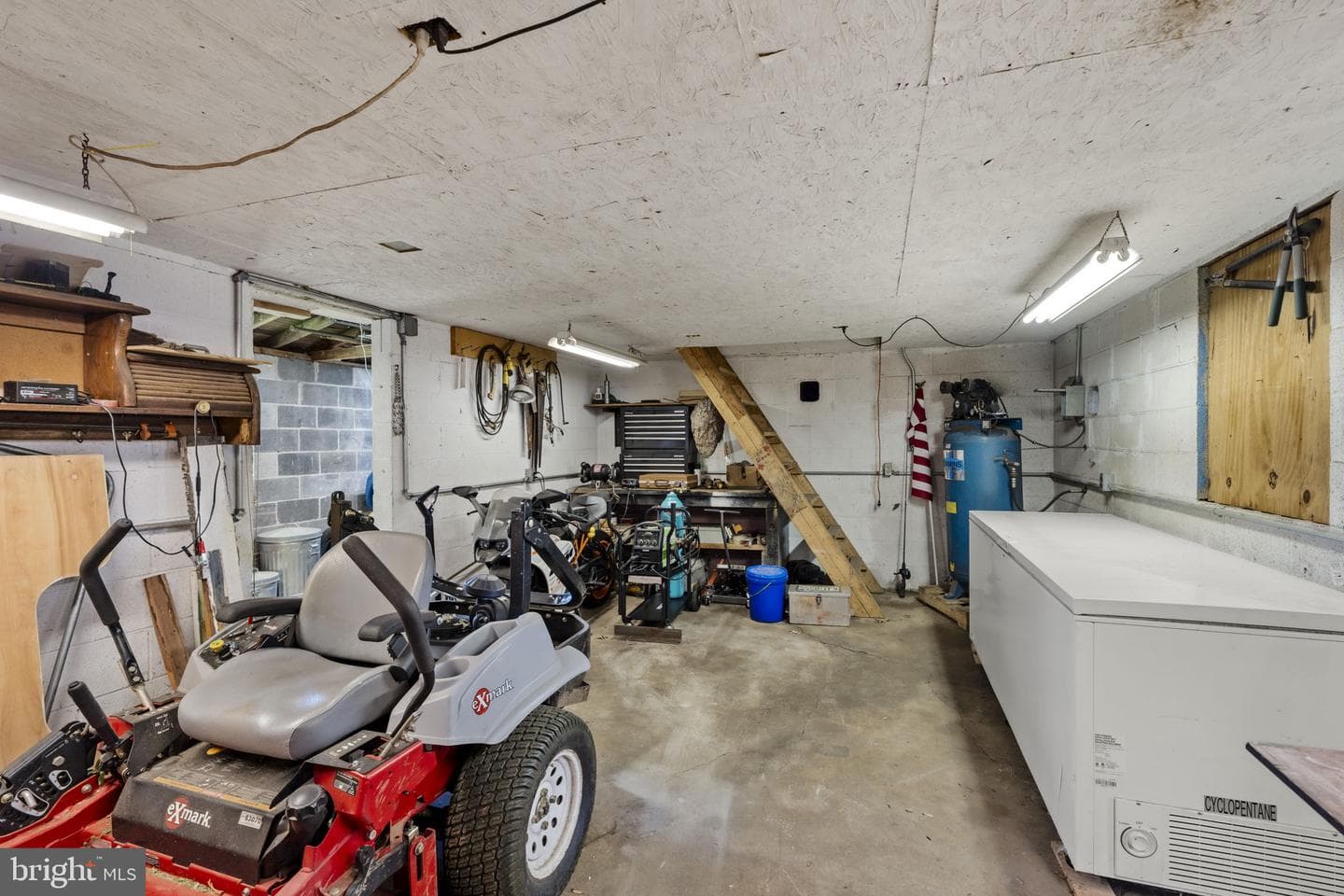 225 Hartings Park Road photo 50