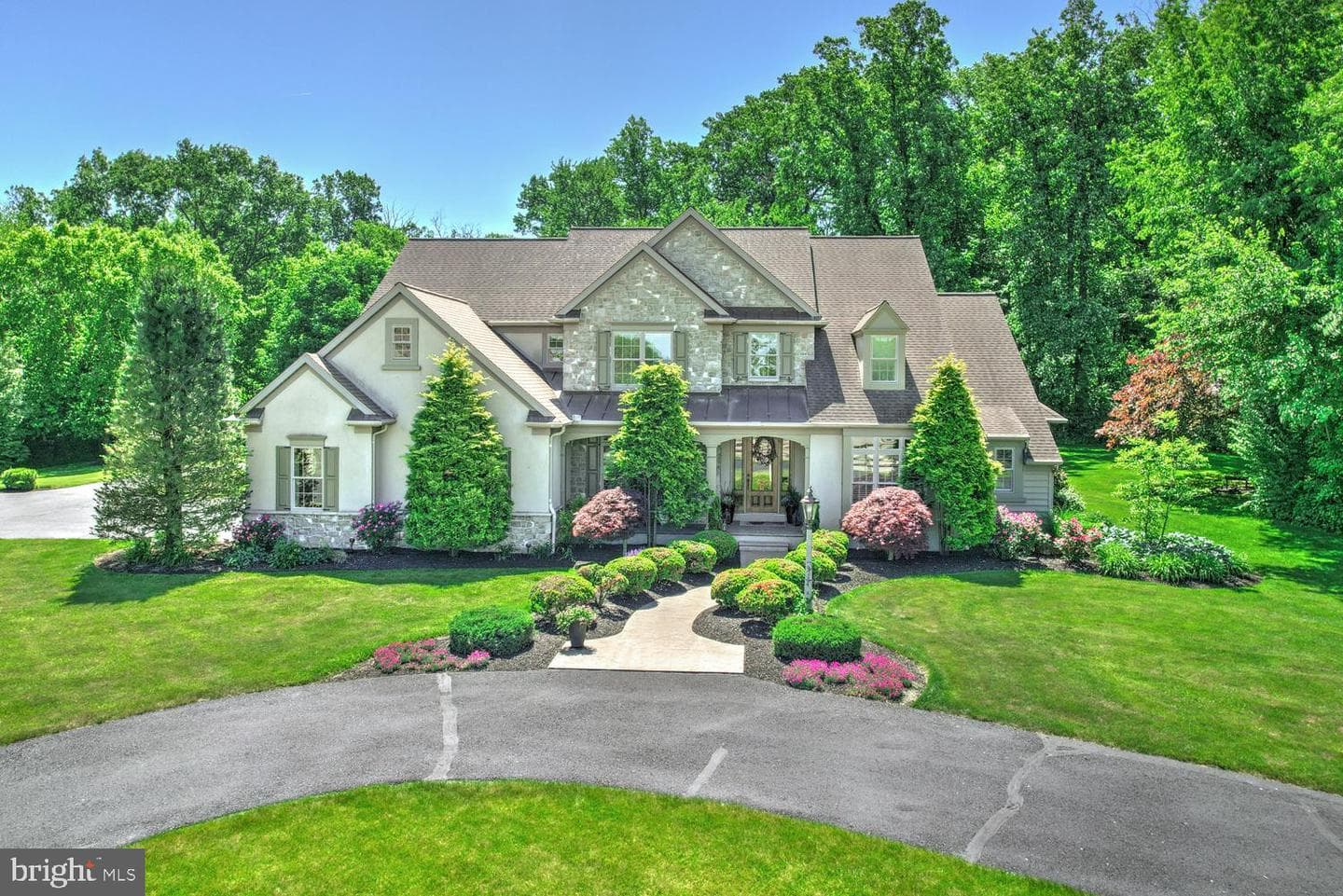 314 Deerfield Drive, East Earl