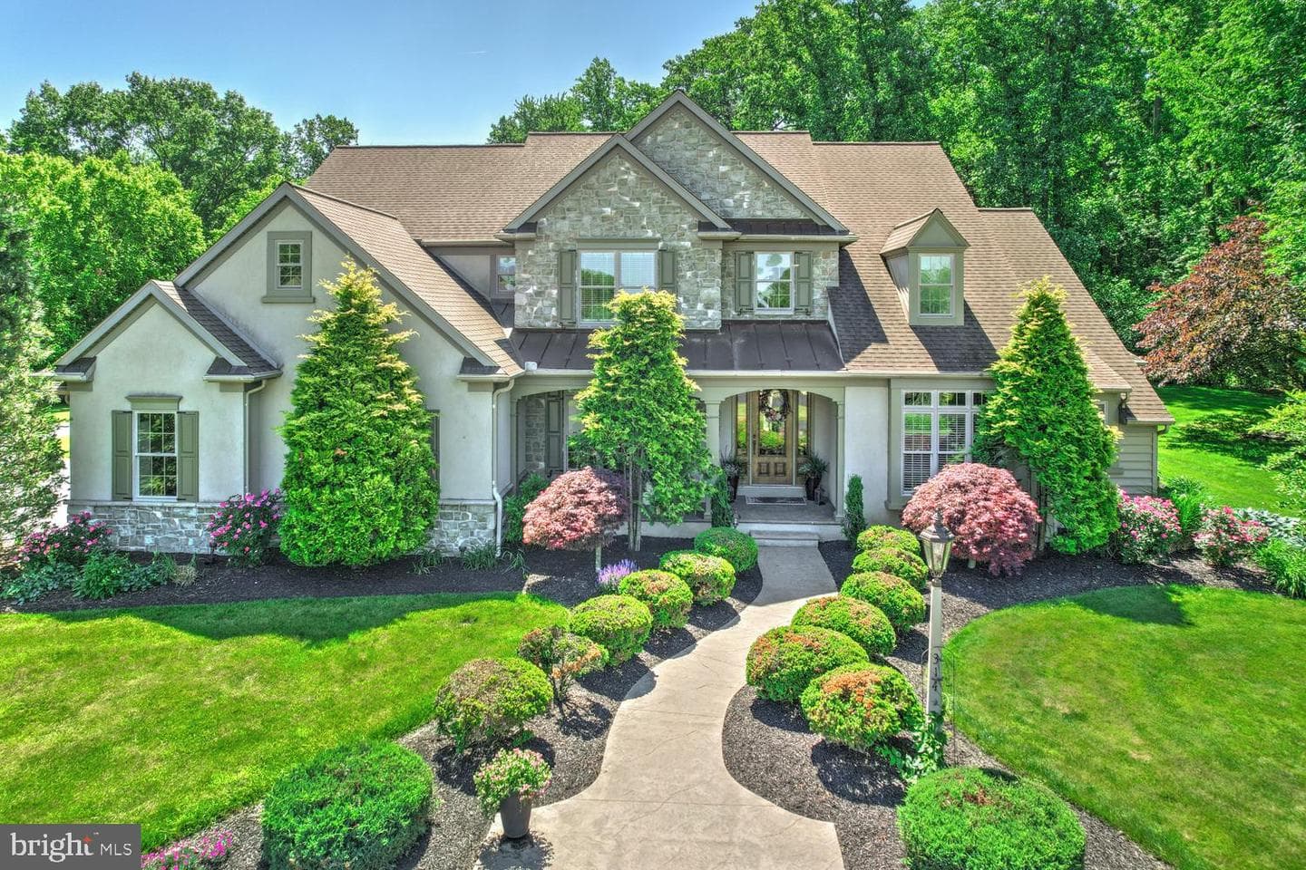 314 Deerfield Drive, East Earl