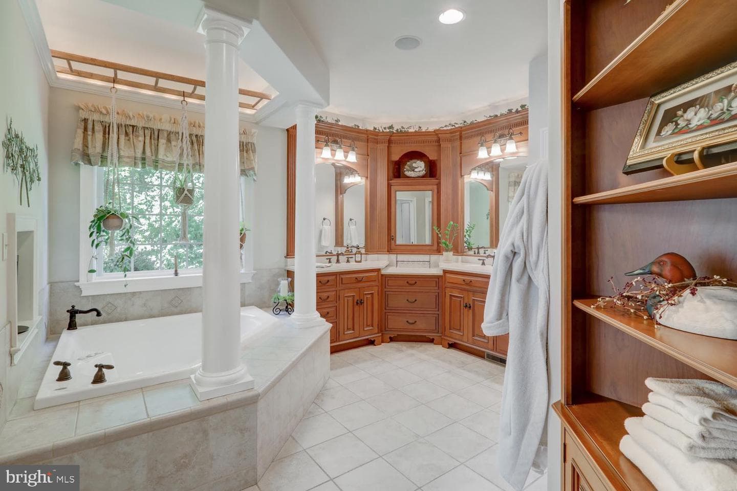 314 Deerfield Drive photo 24