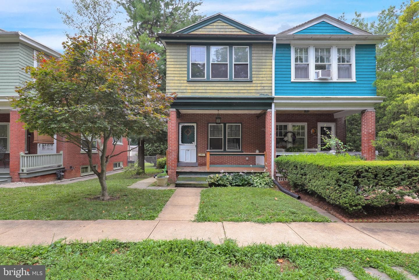 1194 Elm Avenue, Lancaster