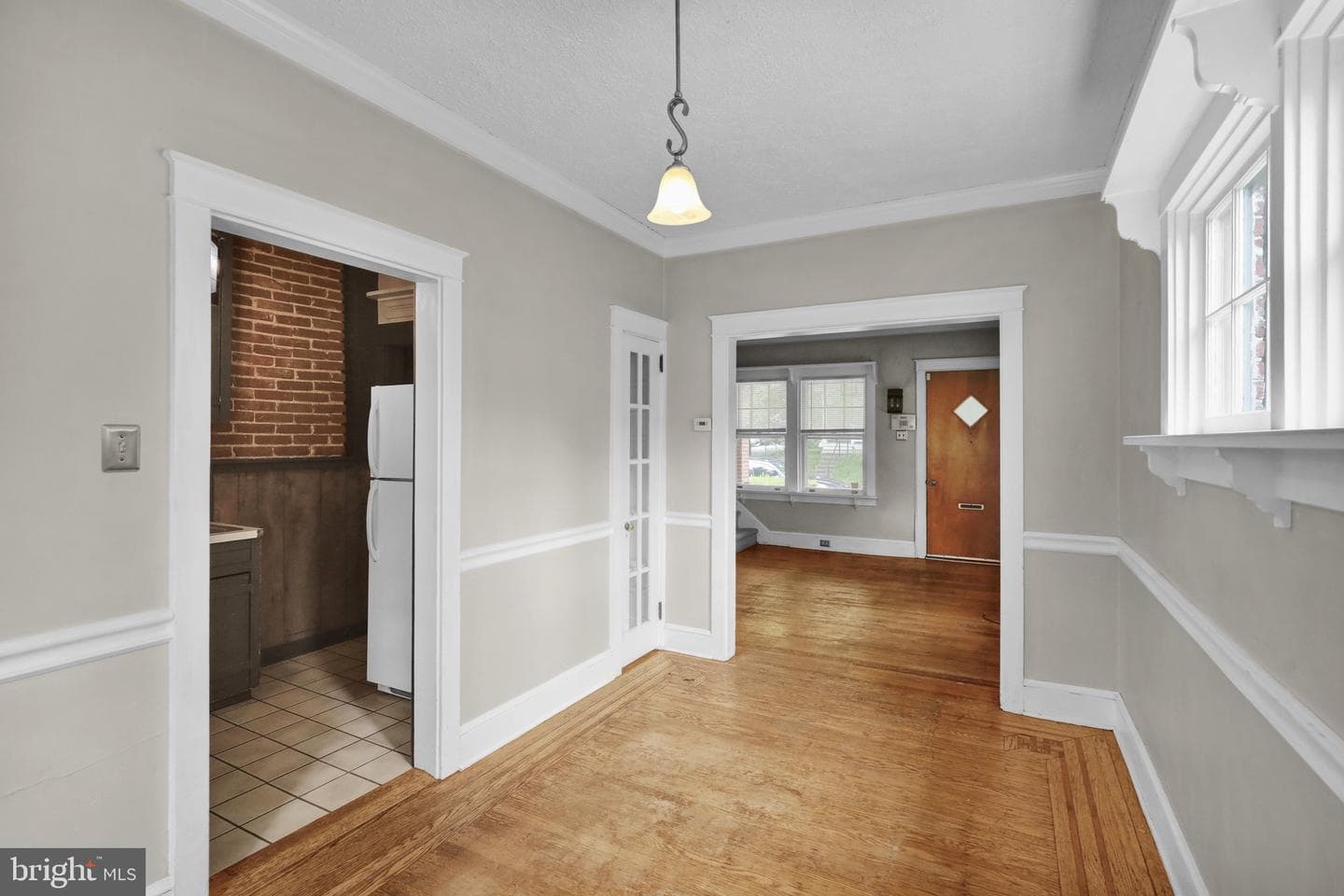 1194 Elm Avenue photo 11