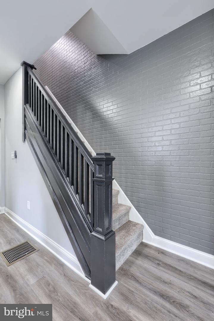 662 Walnut Street photo 16