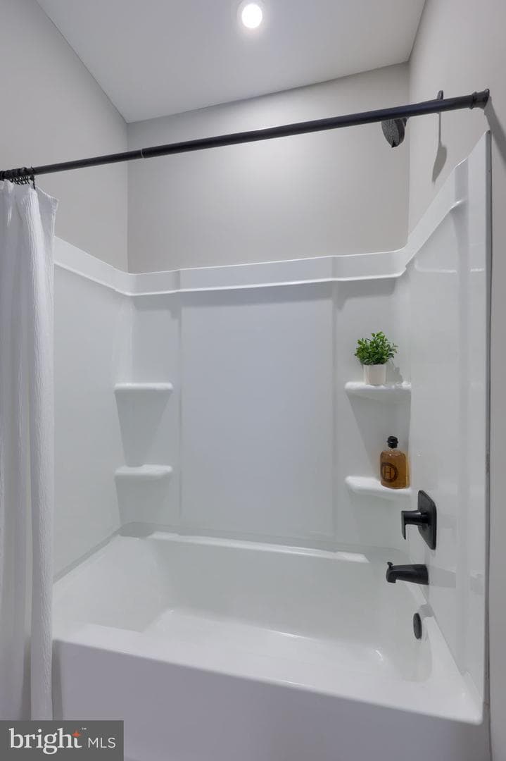 662 Walnut Street photo 22