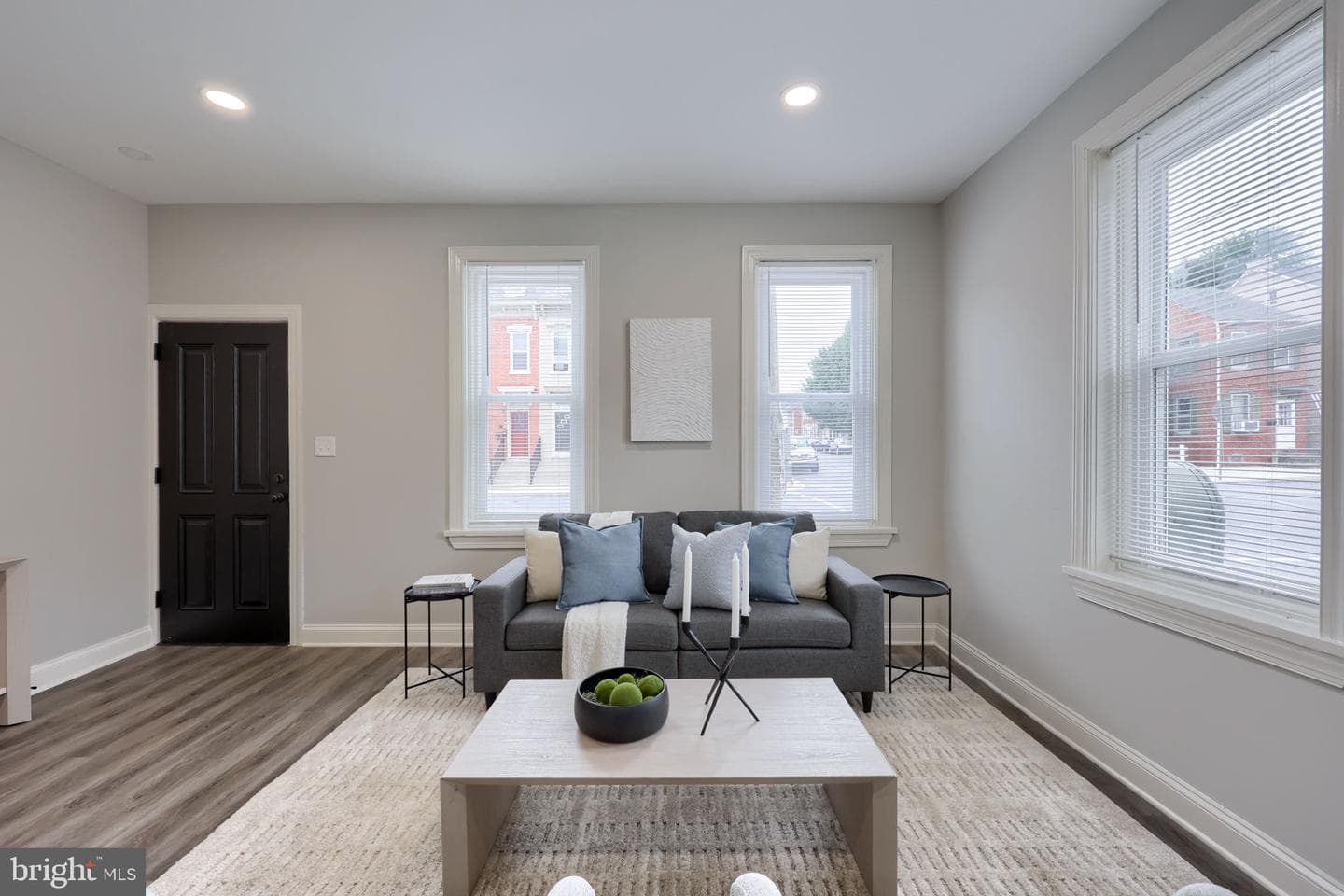 662 Walnut Street photo 4