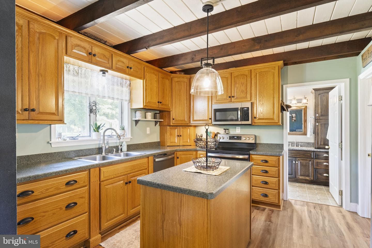 50 Saddler Drive photo 13
