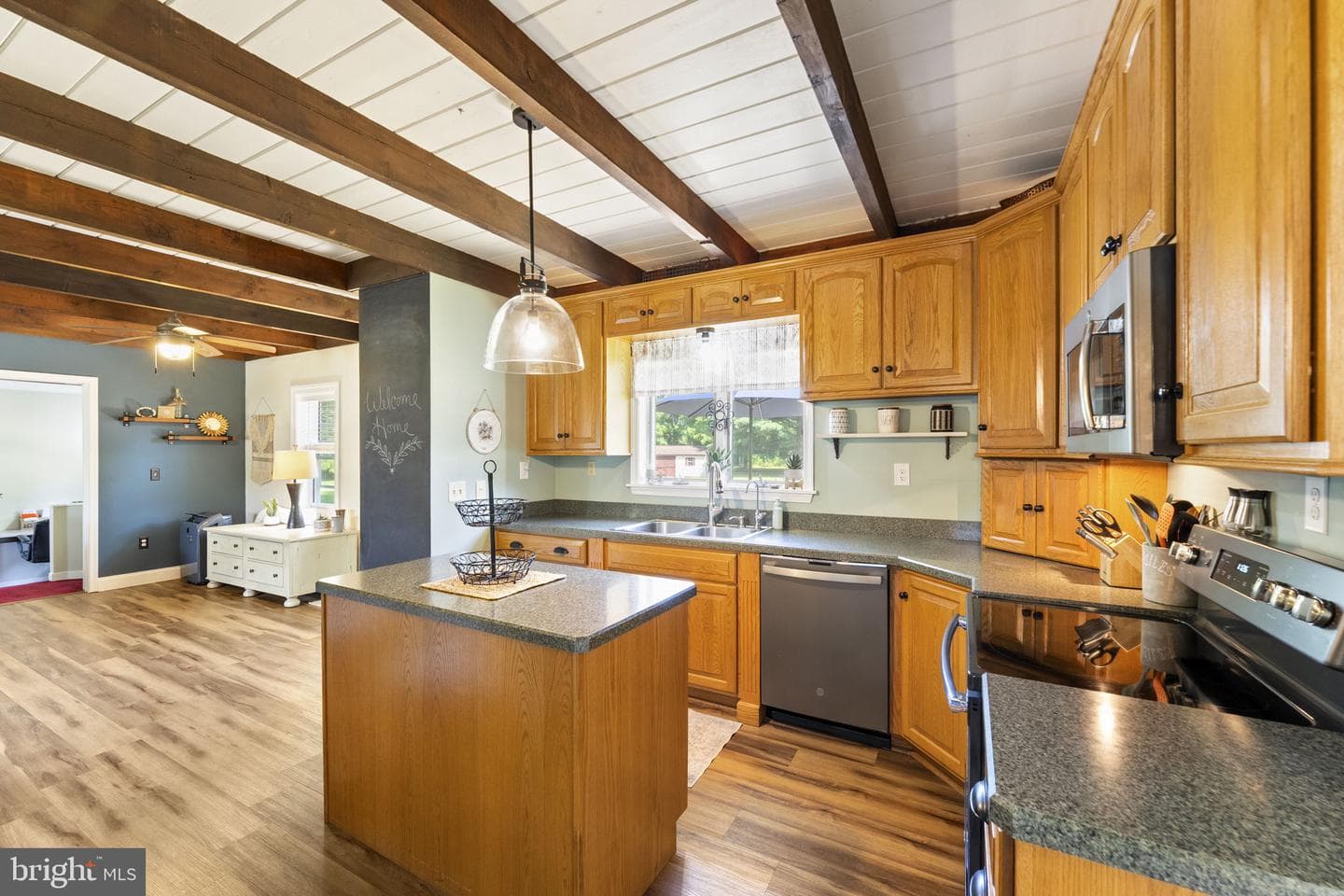 50 Saddler Drive photo 14