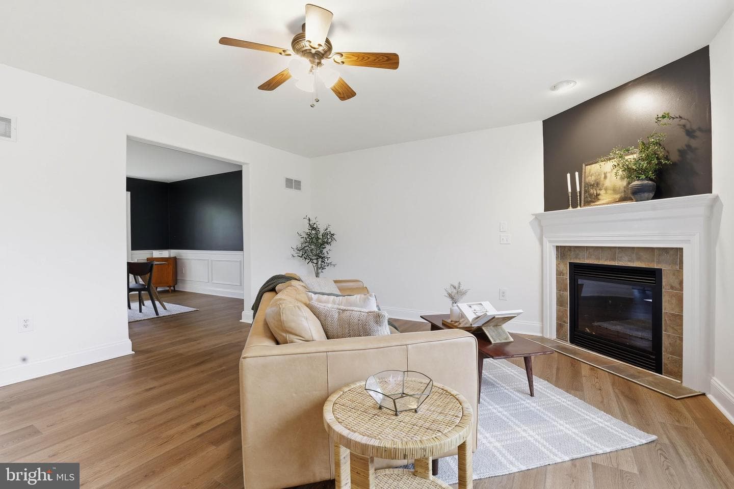 125 Woodmeadow Drive photo 10