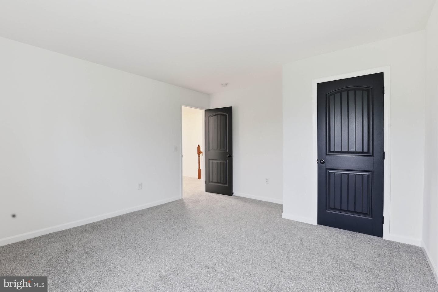 125 Woodmeadow Drive photo 33
