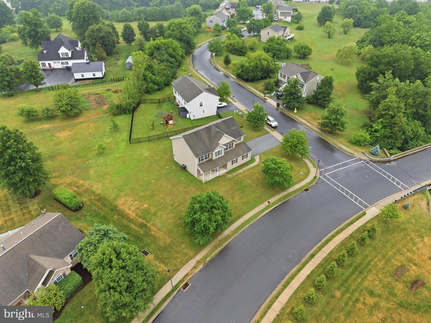125 Woodmeadow Drive photo 4