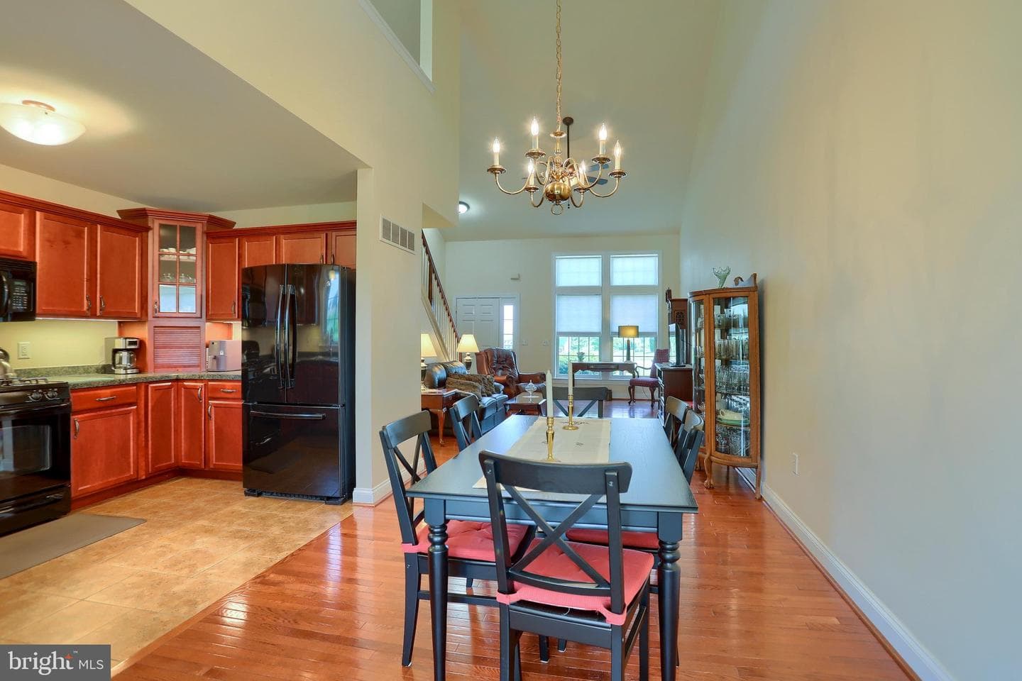 320 Ashley Drive photo 10