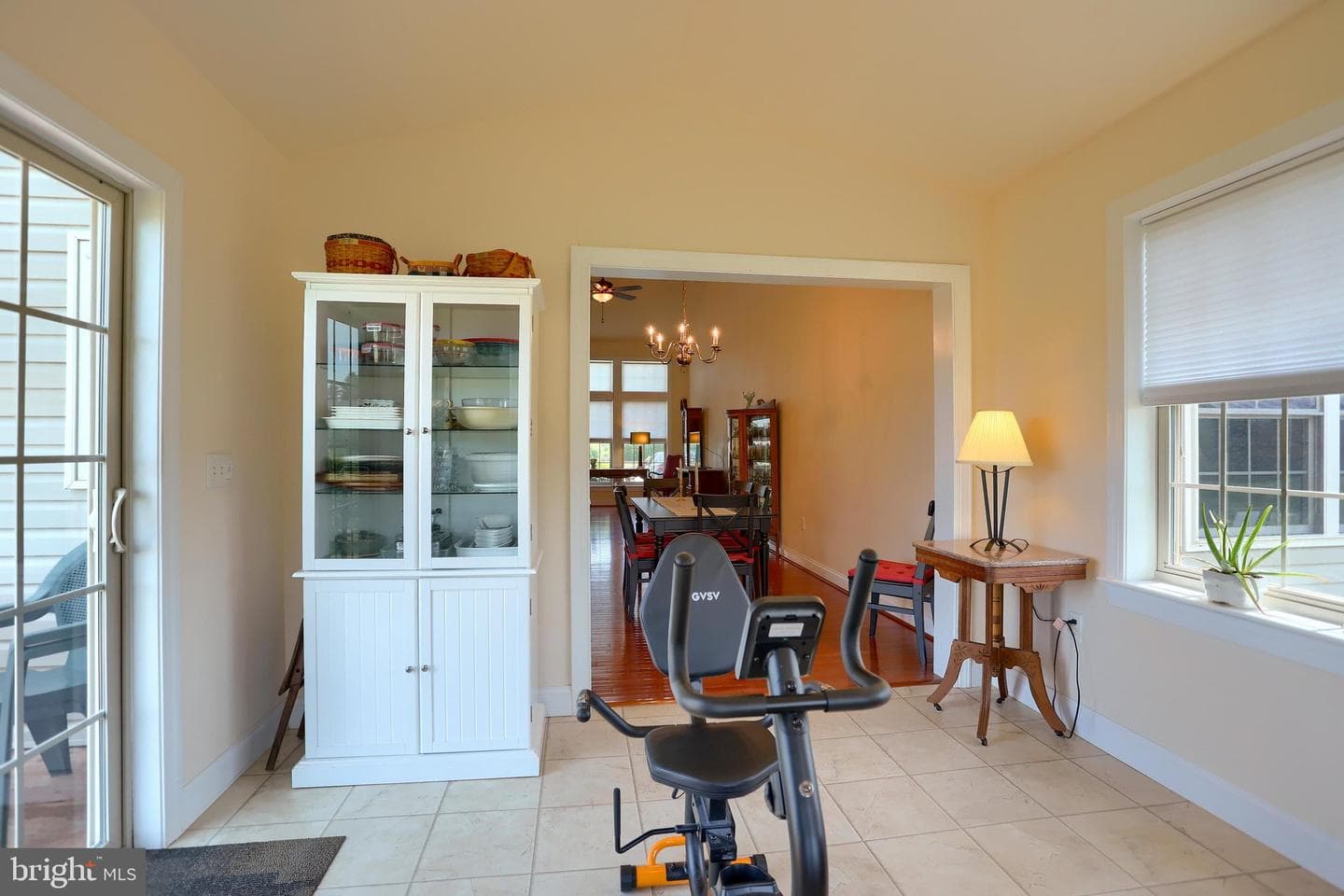 320 Ashley Drive photo 12