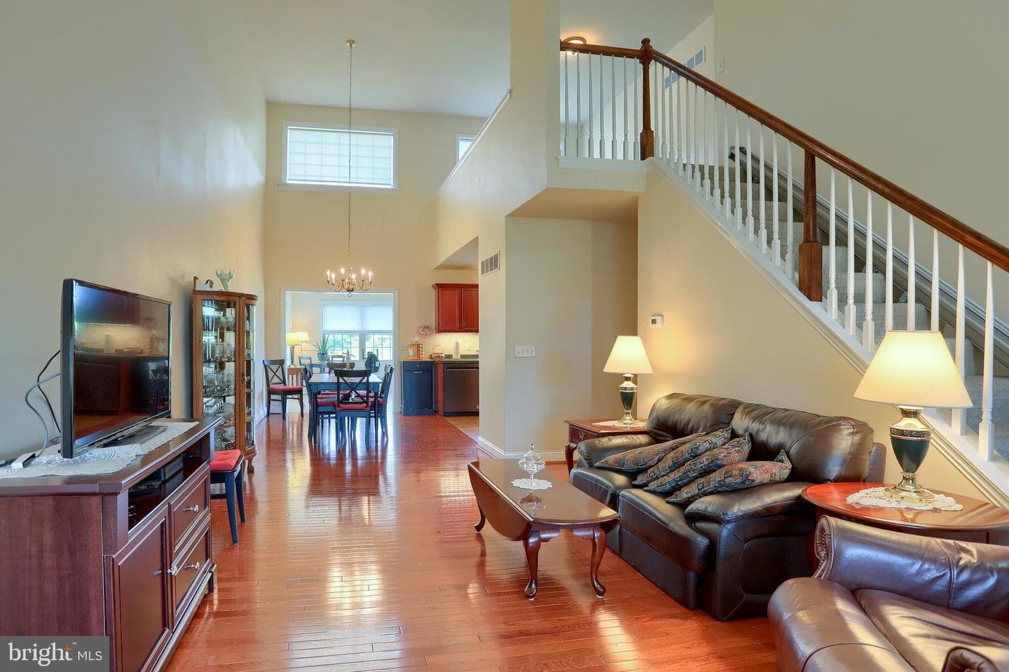 320 Ashley Drive photo 4