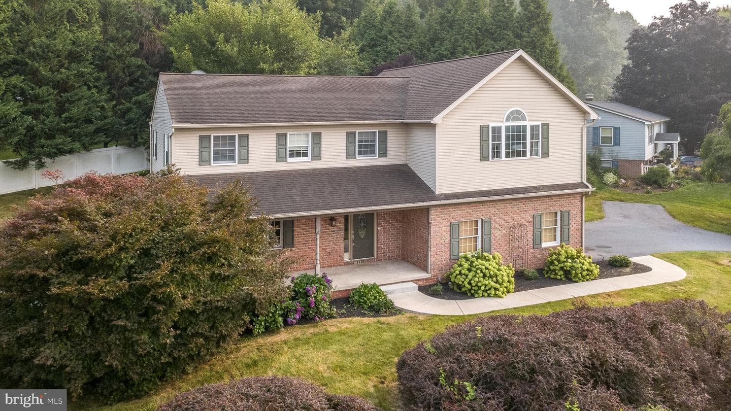 1328 Edgewood Drive, East Earl