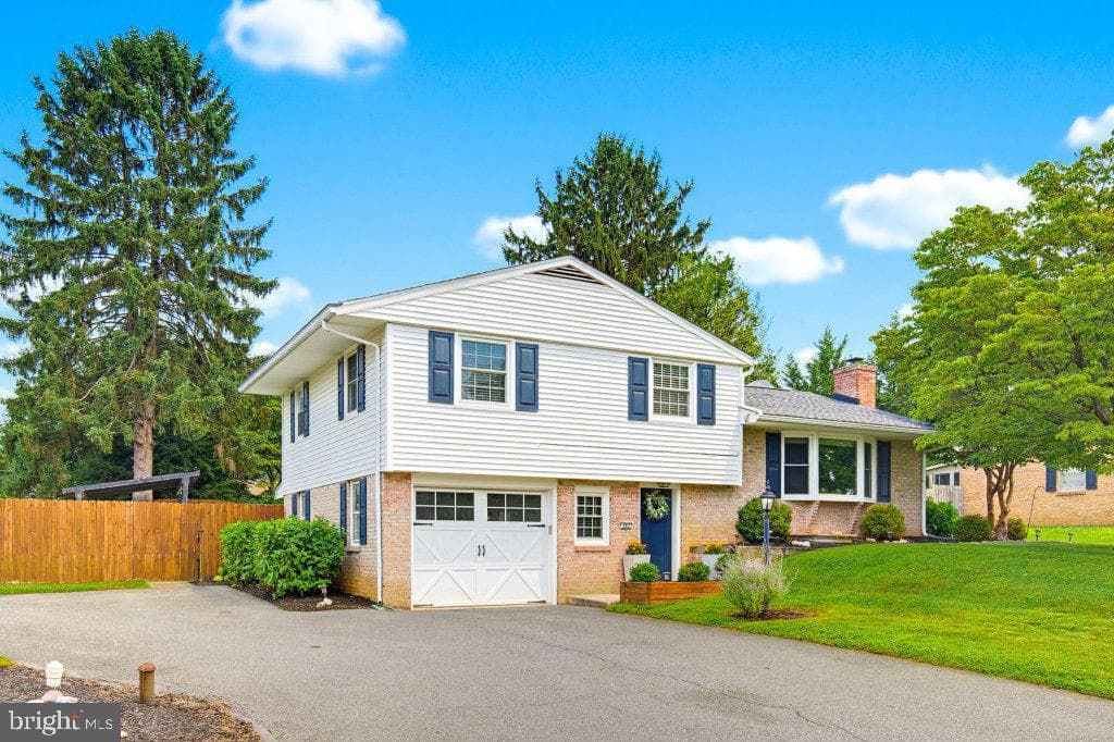 107 E Penn Grant Road photo 1