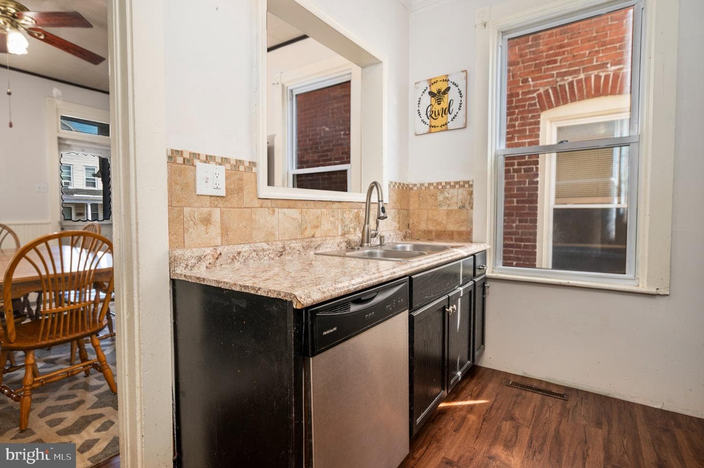 254 Duke Street photo 9