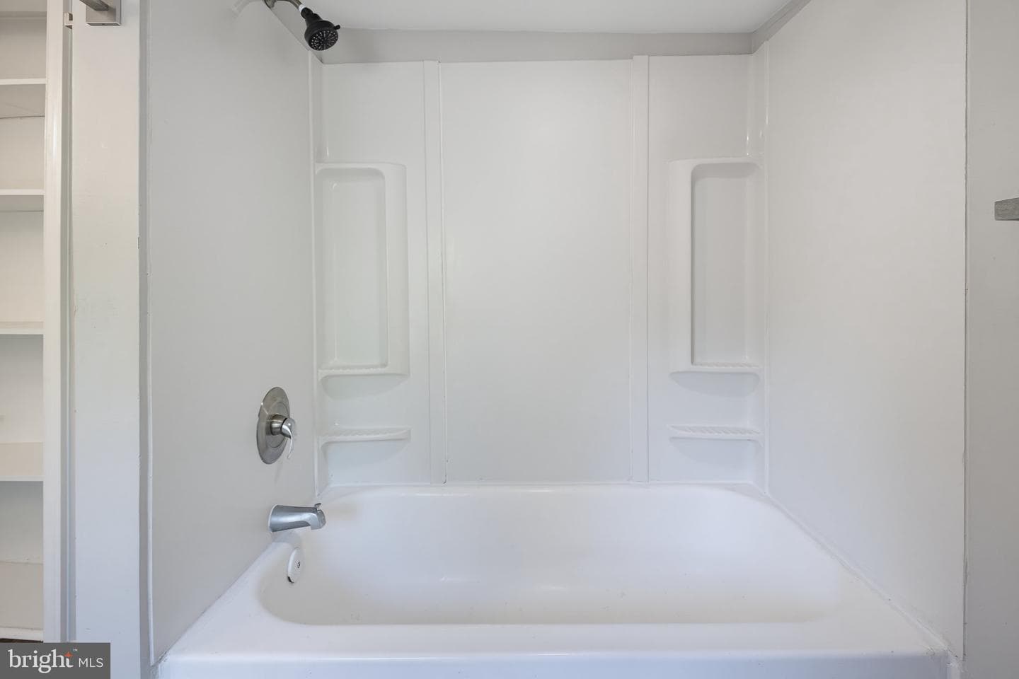 2624 Duke Street photo 23