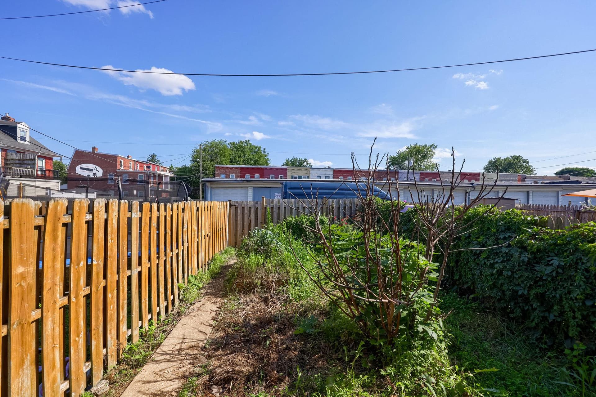 364 E Liberty Street photo 3
