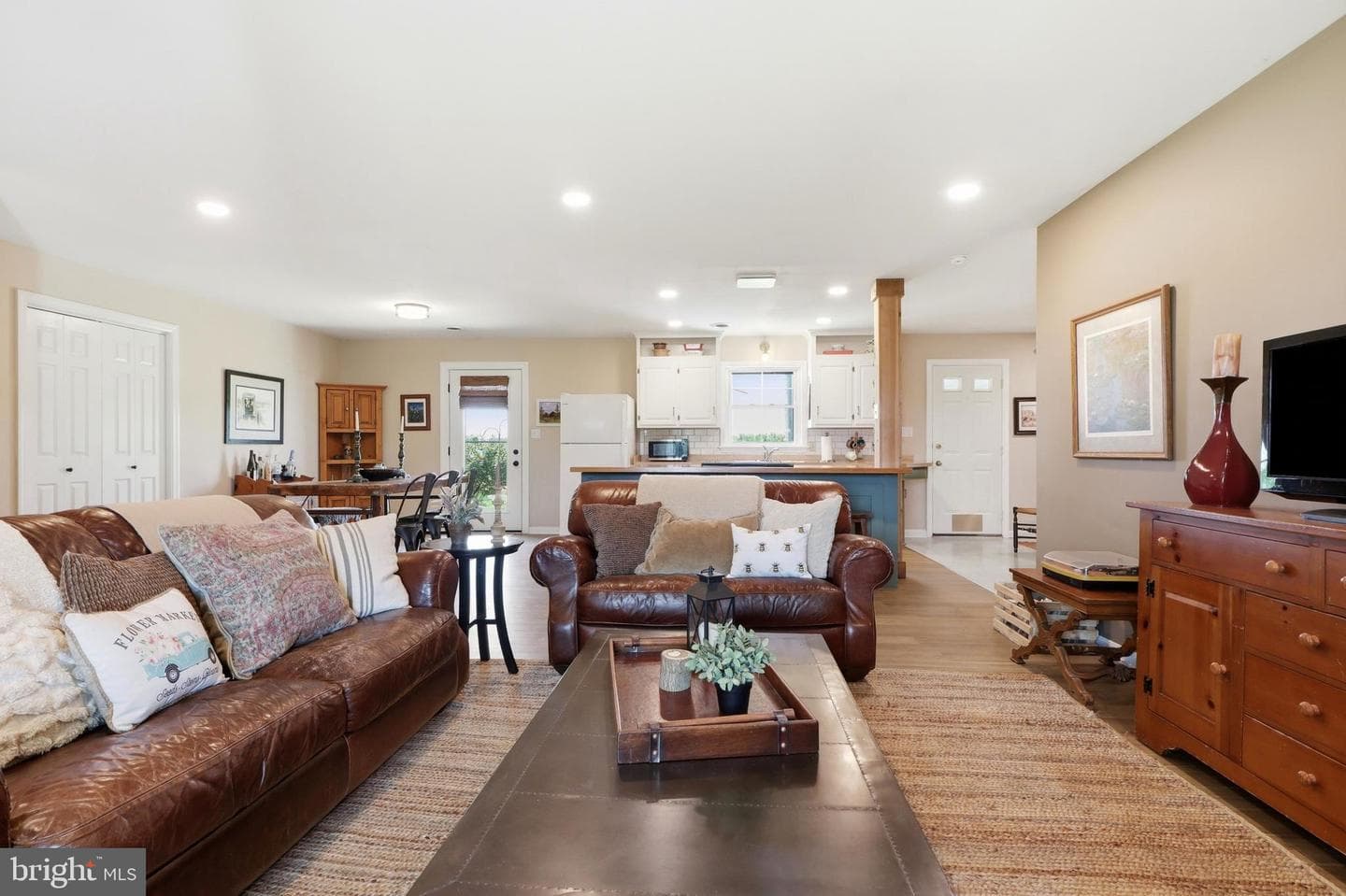 1739 Pioneer Road photo 10