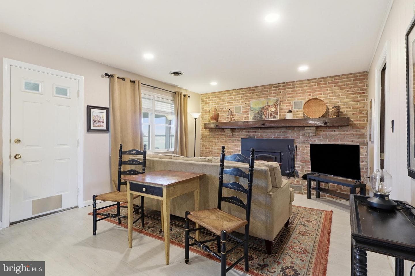 1739 Pioneer Road photo 19