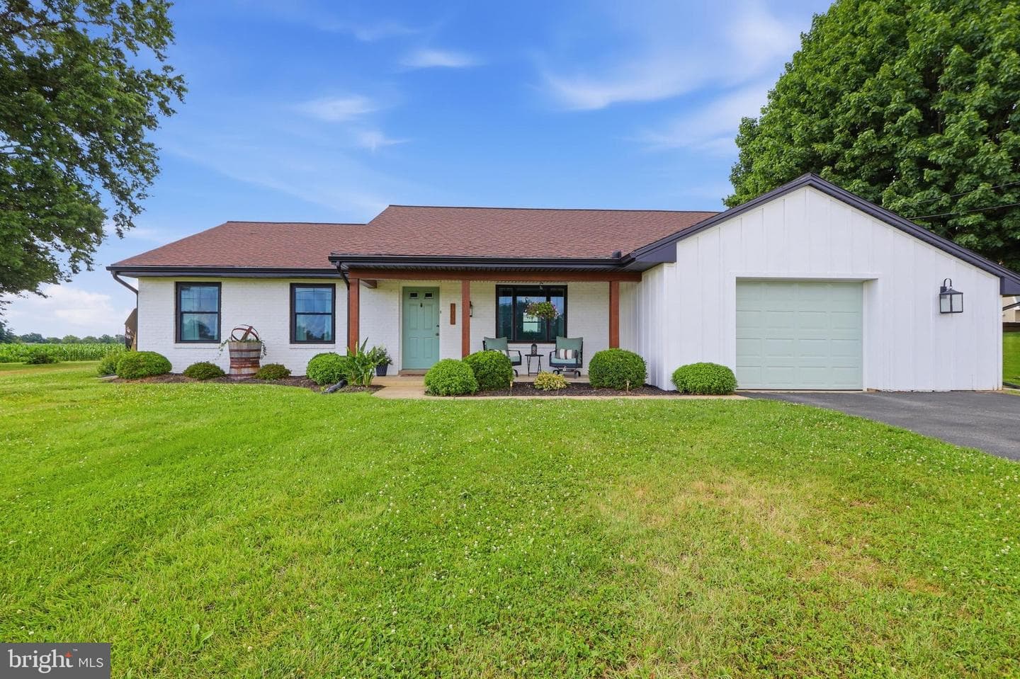1739 Pioneer Road photo 2