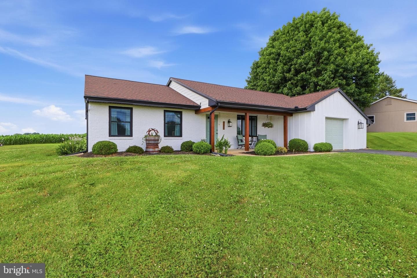 1739 Pioneer Road photo 3