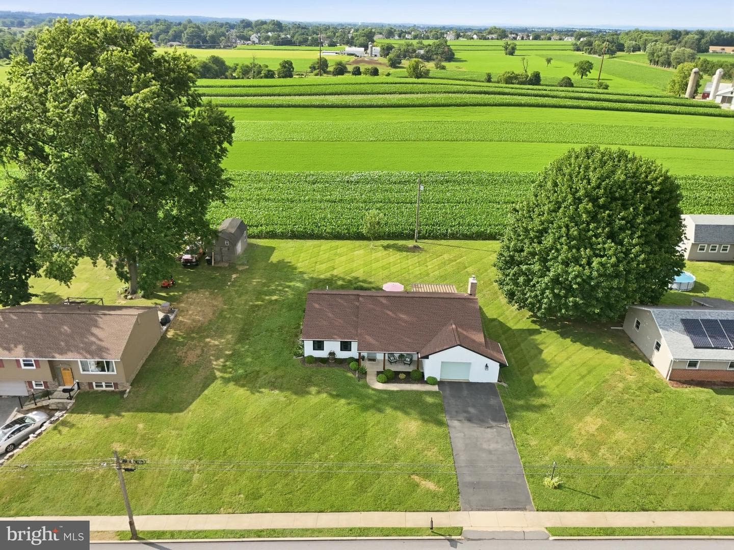 1739 Pioneer Road photo 44