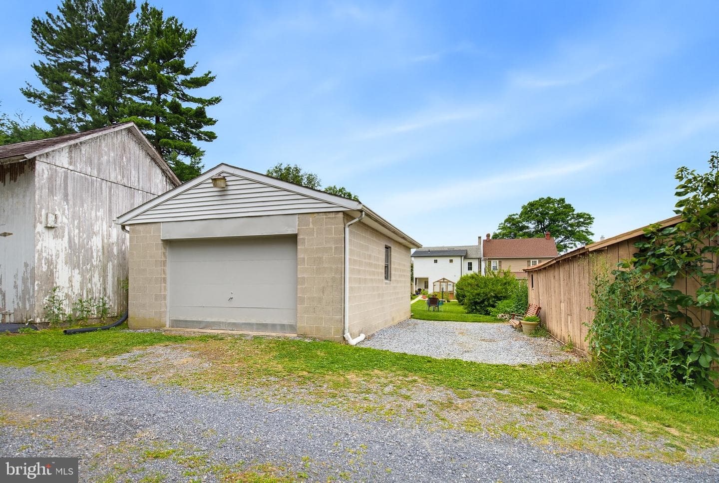 20 Willow Street photo 38