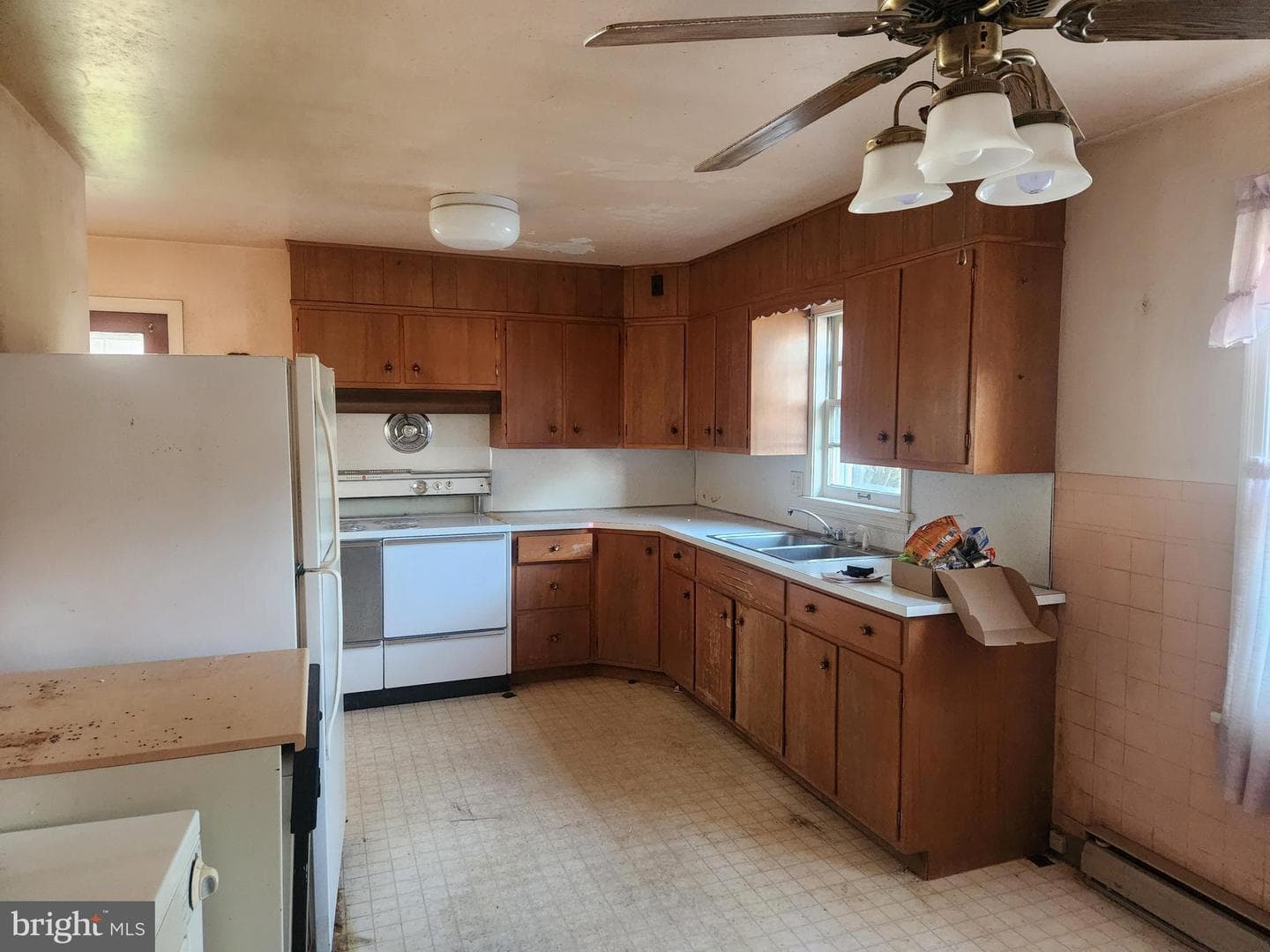 465 Lincoln Avenue photo 10