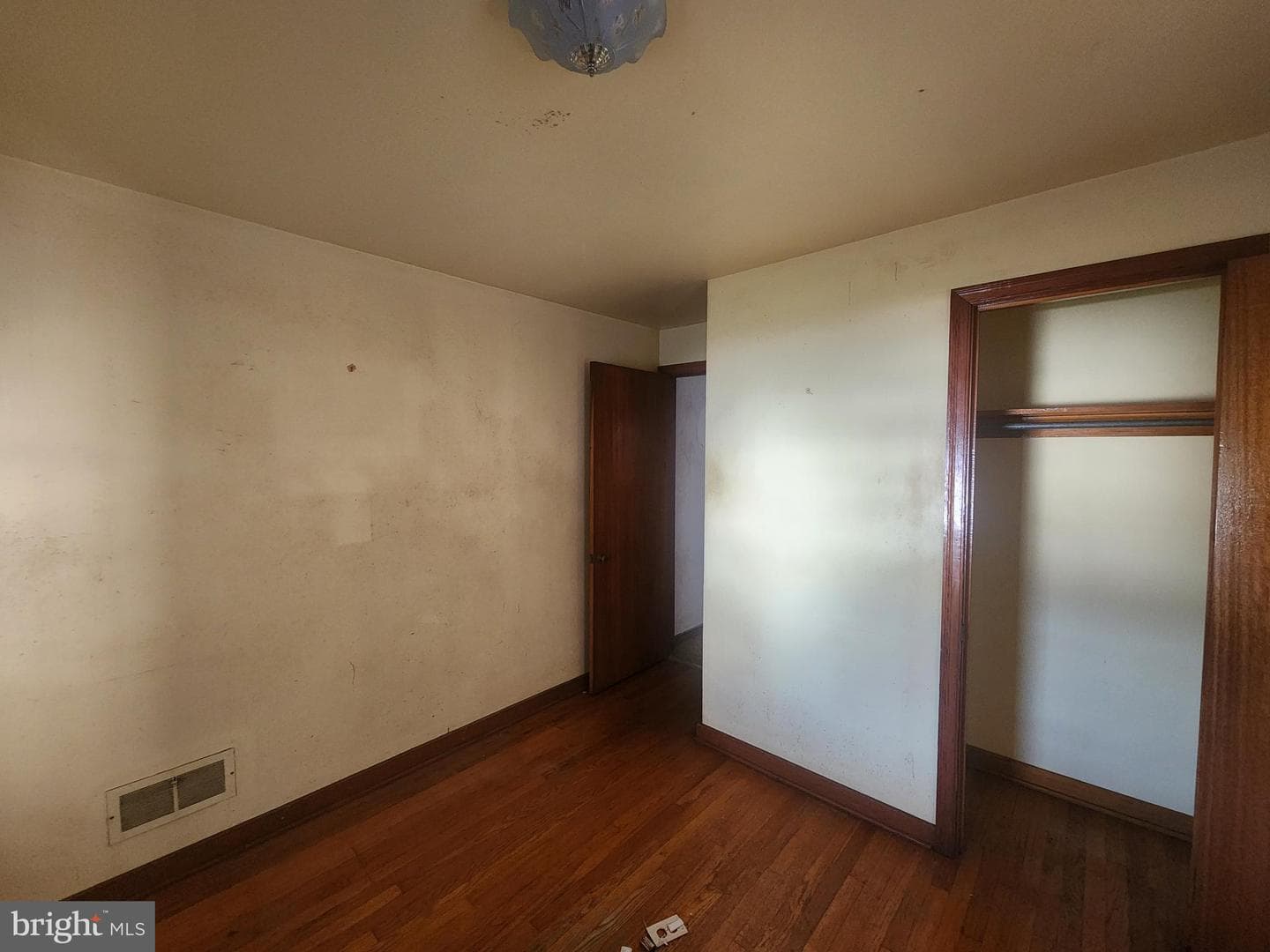 465 Lincoln Avenue photo 15
