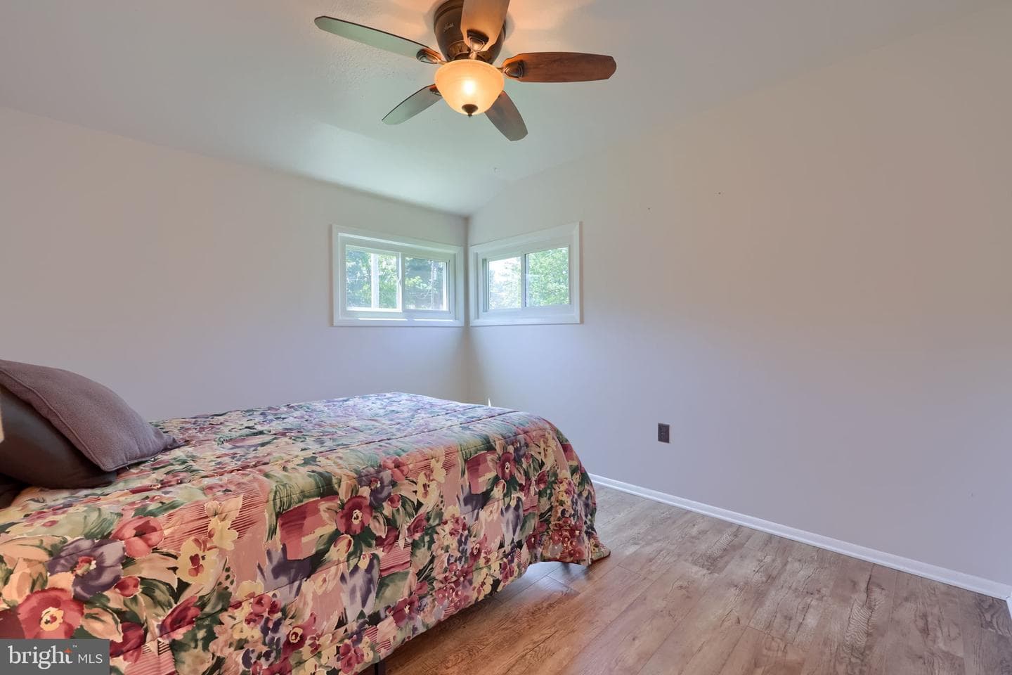 2742 Chapel Road photo 11
