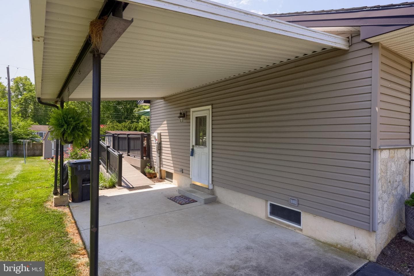 2742 Chapel Road photo 18