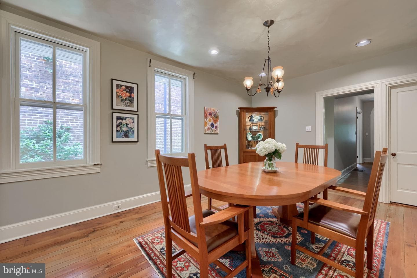 233 N Mary Street photo 18