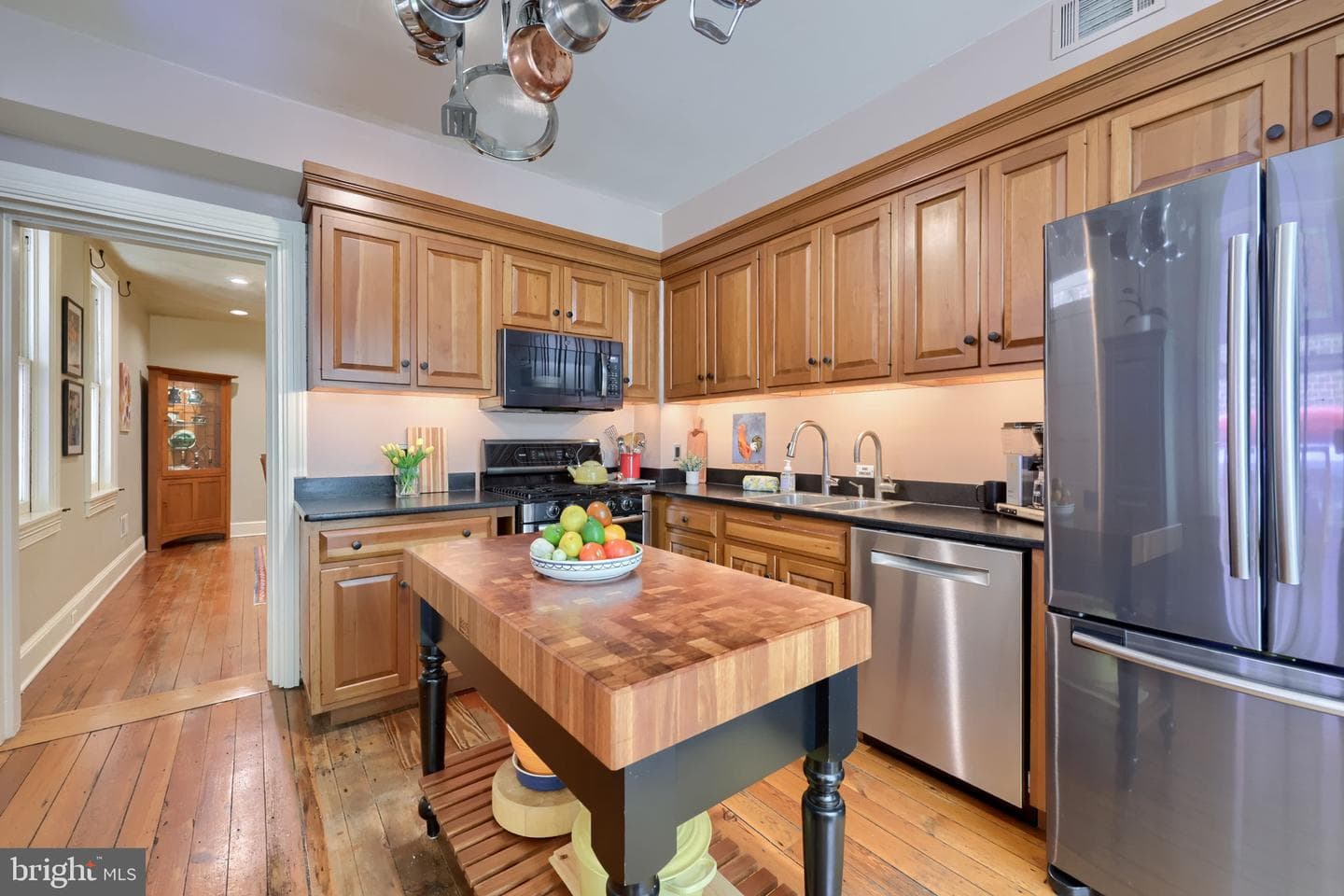 233 N Mary Street photo 22