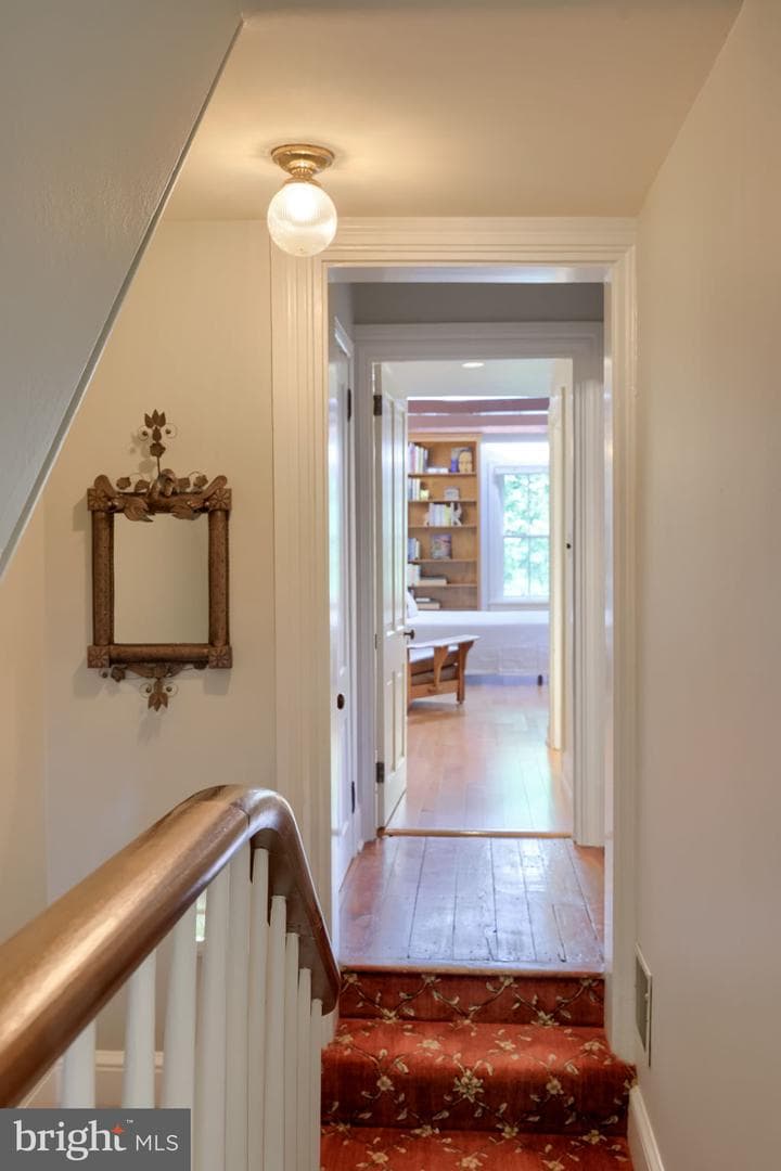 233 N Mary Street photo 28