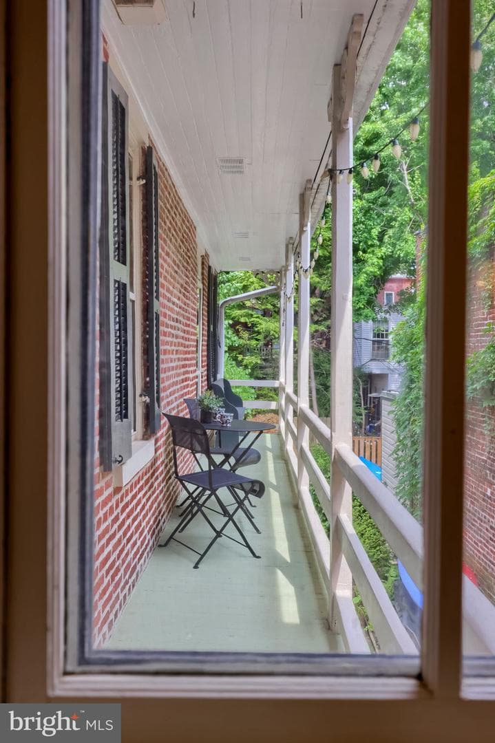 233 N Mary Street photo 42