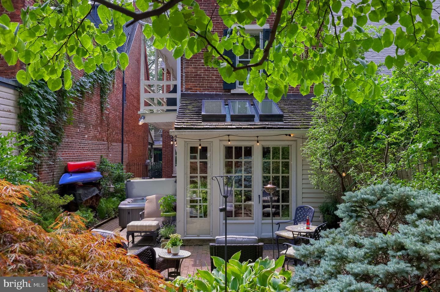 233 N Mary Street photo 50